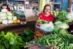 Experience Savusavu's bustling markets